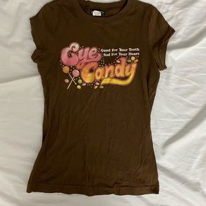 Graphic tee size small brown